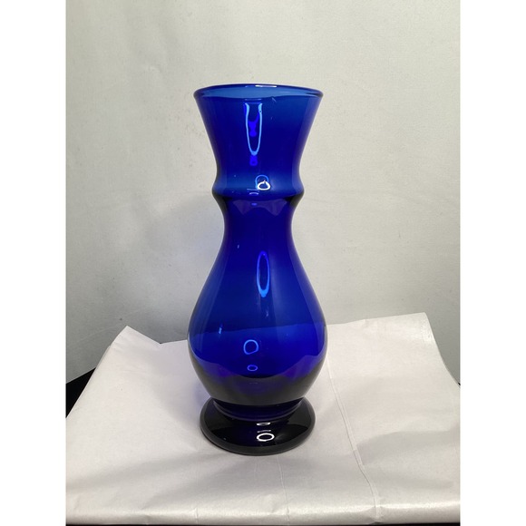 Dark Cobalt Blue Hand Blown Vase - Picture 3 of 6